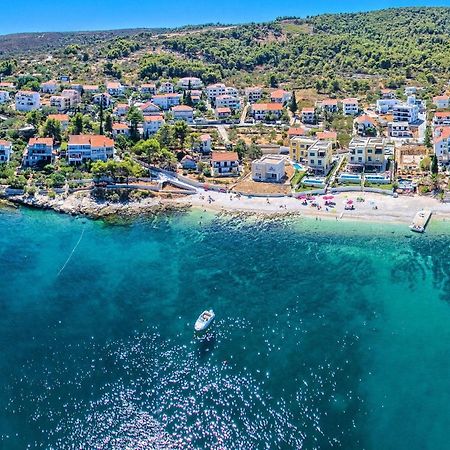 Holiday Home Kalinic スラティネ エクステリア 写真