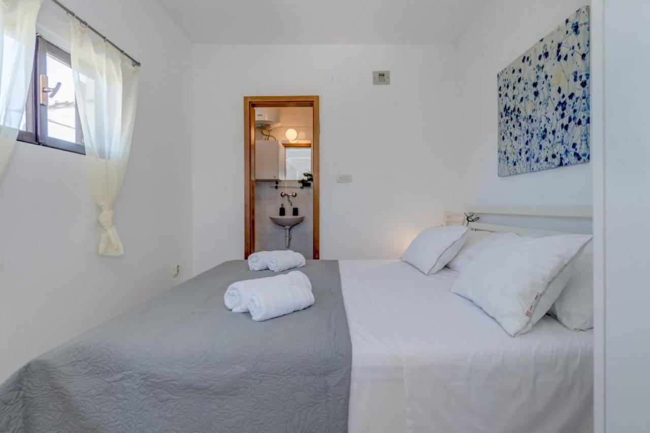 Holiday Home Kalinic スラティネ エクステリア 写真